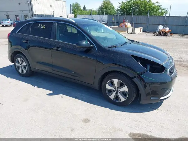 KNDCB3LC4H5084966 2017 KIA NIRO - Image 1