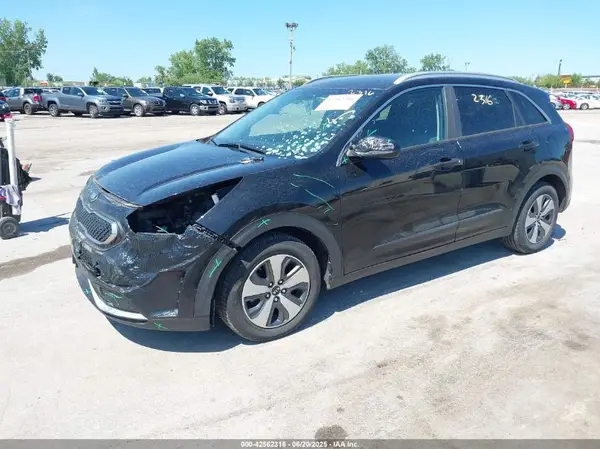 KNDCB3LC4H5084966 2017 KIA NIRO - Image 2