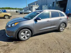 KNDCB3LC4H5094977 2017 KIA NIRO