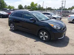KNDCB3LC4J5109869 2018 KIA NIRO