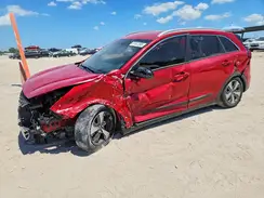 KNDCB3LC4J5113517 2018 KIA NIRO