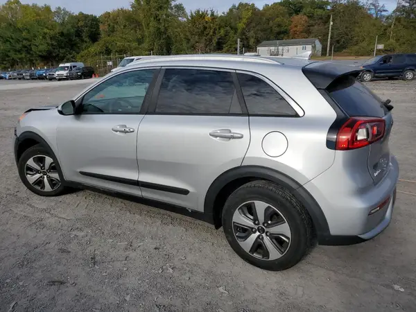 KNDCB3LC4J5119477 2018 KIA NIRO - Image 2
