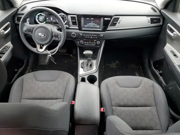 KNDCB3LC4J5122752 2018 KIA NIRO - Image 8