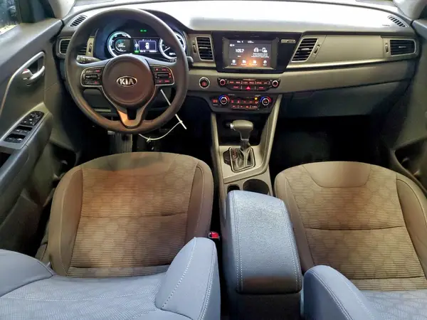 KNDCB3LC4J5127675 2018 KIA NIRO - Image 8