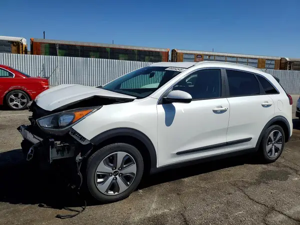 KNDCB3LC4J5133508 2018 KIA NIRO - Image 1