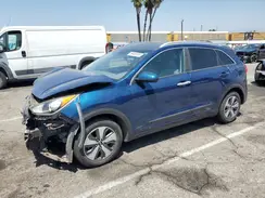 KNDCB3LC4J5138966 2018 KIA NIRO