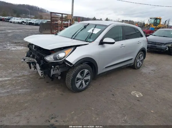 KNDCB3LC4J5148056 2018 KIA NIRO - Image 2