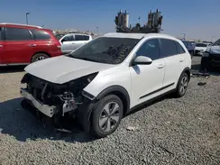 KNDCB3LC4J5158179 2018 KIA NIRO