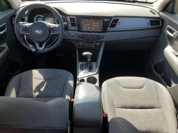 KNDCB3LC4J5178657 2018 KIA NIRO - Image 8