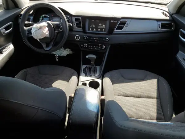 KNDCB3LC4J5179436 2018 KIA NIRO - Image 8