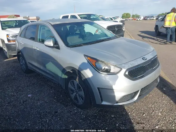 KNDCB3LC4J5184247 2018 KIA NIRO - Image 1