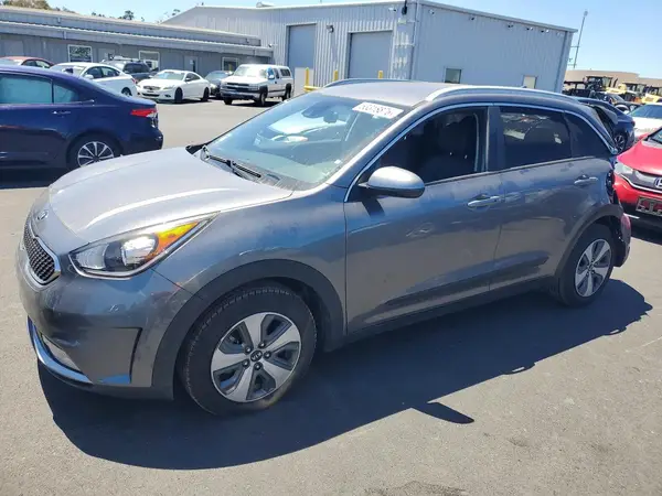 KNDCB3LC4J5200821 2018 KIA NIRO - Image 1