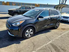 KNDCB3LC4J5210328 2018 KIA NIRO