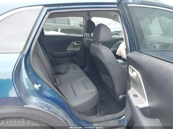 KNDCB3LC4J5212080 2018 KIA NIRO - Image 8