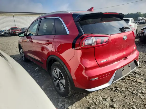 KNDCB3LC4K5221458 2019 KIA NIRO - Image 2