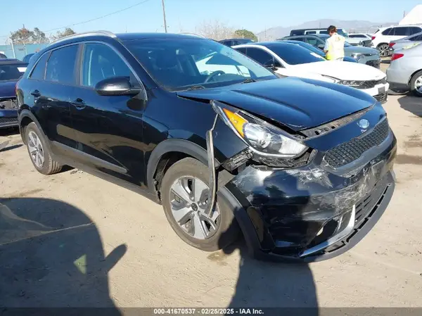 KNDCB3LC4K5241497 2019 KIA NIRO - Image 1