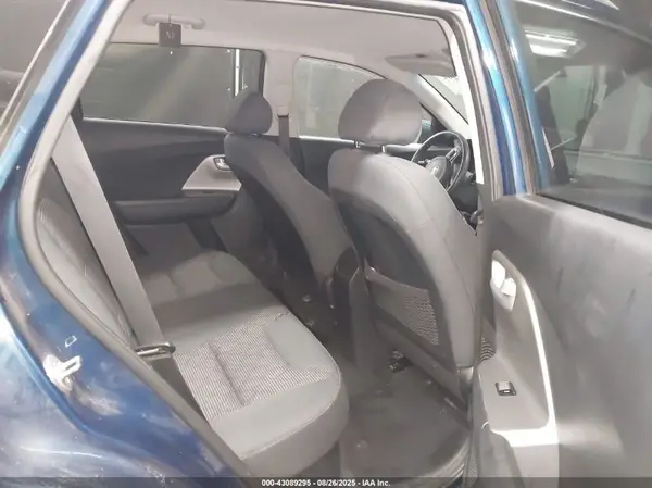 KNDCB3LC4K5242164 2019 KIA NIRO - Image 8