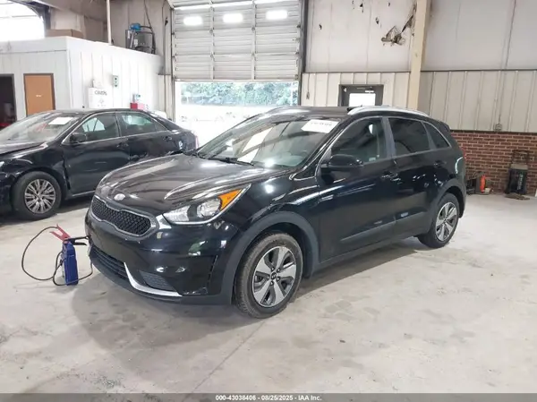 KNDCB3LC4K5243315 2019 KIA NIRO - Image 2