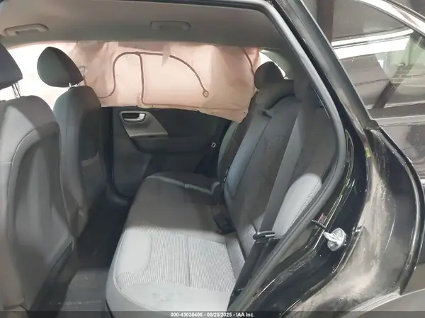 KNDCB3LC4K5243315 2019 KIA NIRO - Image 8