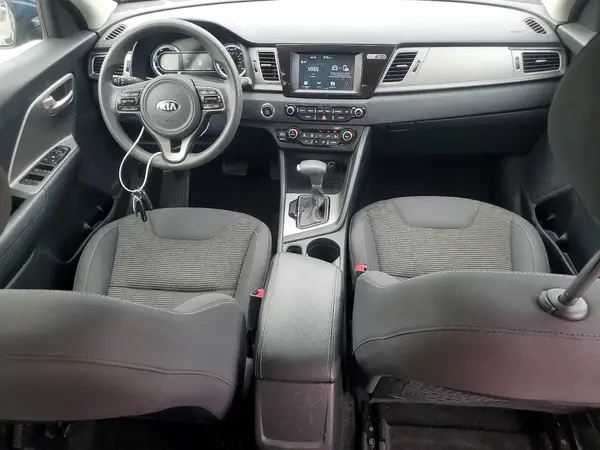 KNDCB3LC4K5244805 2019 KIA NIRO - Image 8