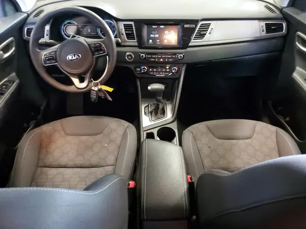 KNDCB3LC4K5250166 2019 KIA NIRO - Image 8