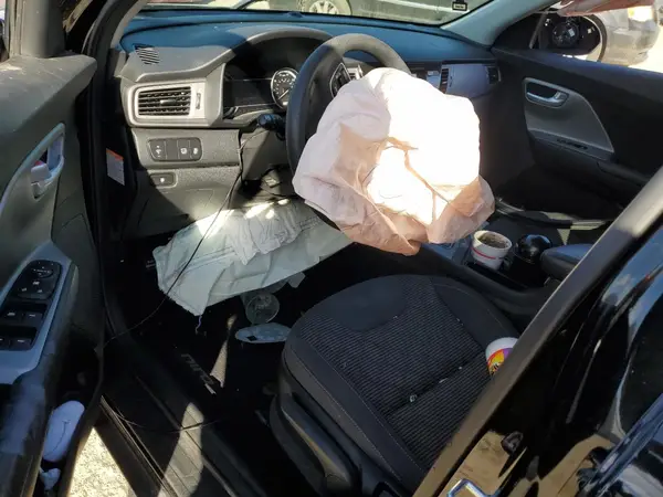 KNDCB3LC4K5253228 2019 KIA NIRO - Image 8