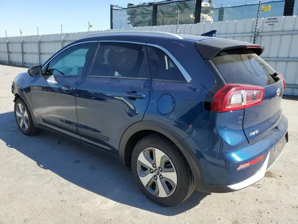 KNDCB3LC4K5257165 2019 KIA NIRO - Image 2