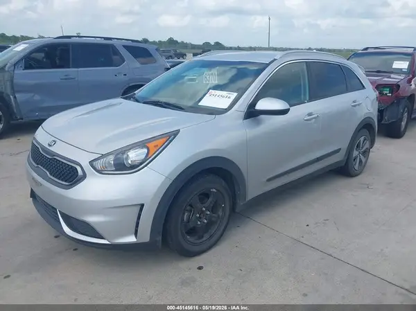 KNDCB3LC4K5257599 2019 KIA NIRO - Image 2