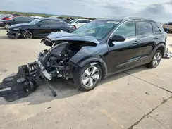 KNDCB3LC4K5266027 2019 KIA NIRO