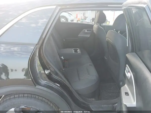 KNDCB3LC4K5281885 2019 KIA NIRO - Image 8
