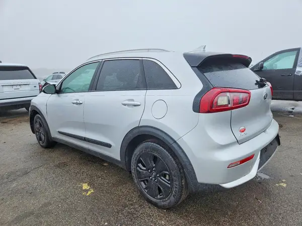 KNDCB3LC4K5283636 2019 KIA NIRO - Image 2