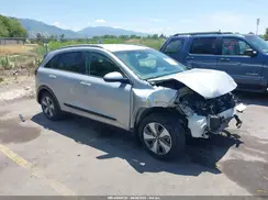 KNDCB3LC4K5302752 2019 KIA NIRO