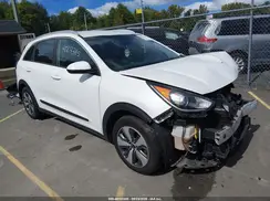 KNDCB3LC4K5306168 2019 KIA NIRO