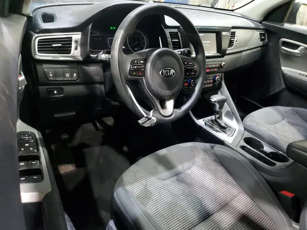 KNDCB3LC4K5316537 2019 KIA NIRO - Image 8
