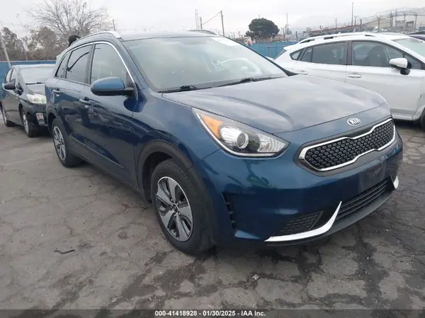 KNDCB3LC4K5318059 2019 KIA NIRO - Image 1