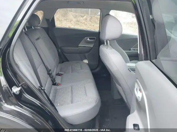 KNDCB3LC4K5326047 2019 KIA NIRO - Image 8