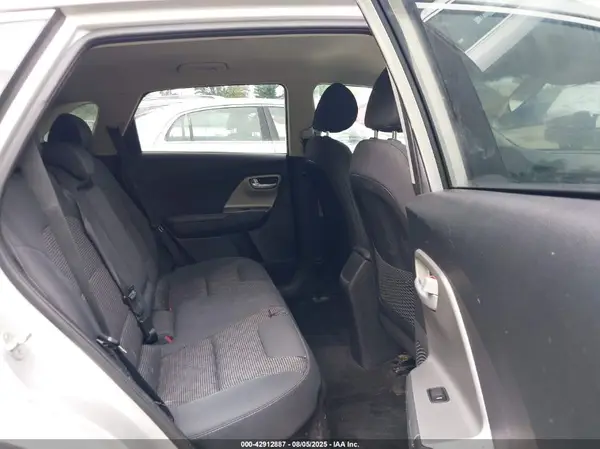 KNDCB3LC4K5330048 2019 KIA NIRO - Image 8