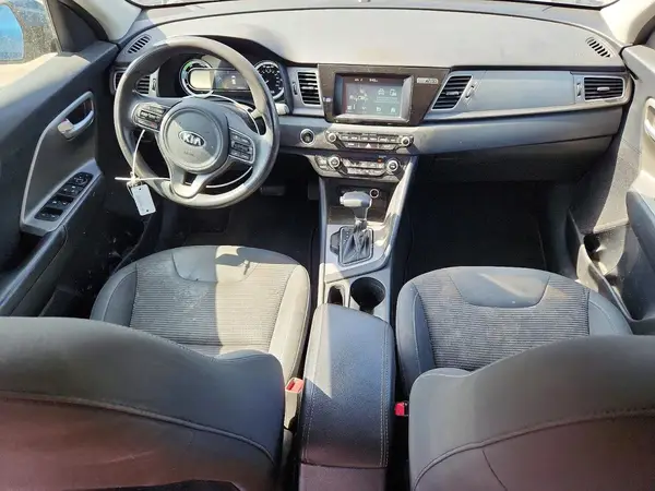 KNDCB3LC4K5336576 2019 KIA NIRO - Image 8