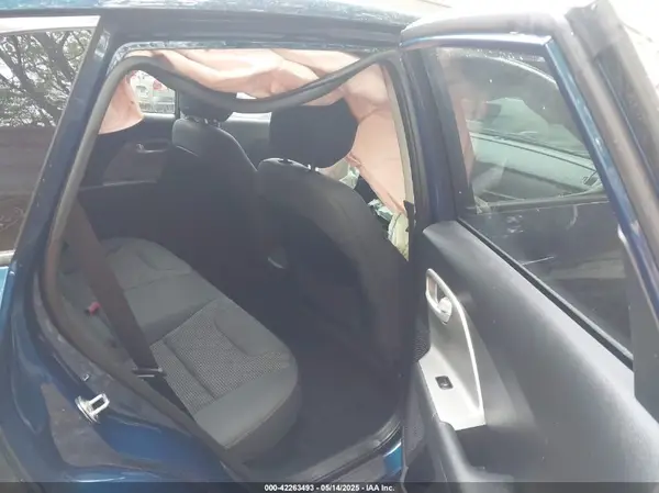 KNDCB3LC4K5339008 2019 KIA NIRO - Image 8
