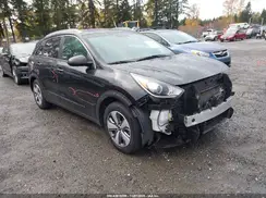 KNDCB3LC4K5343267 2019 KIA NIRO