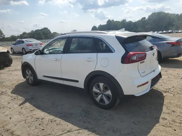 KNDCB3LC4K5347660 2019 KIA NIRO - Image 2