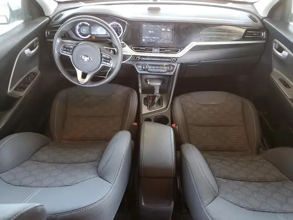 KNDCB3LC4L5368557 2020 KIA NIRO - Image 8