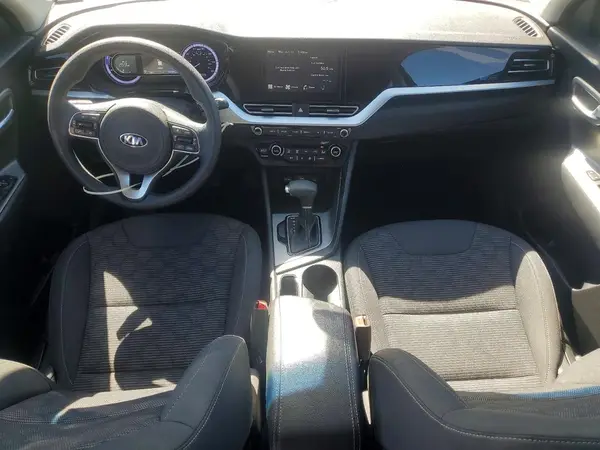 KNDCB3LC4L5370521 2020 KIA NIRO - Image 8