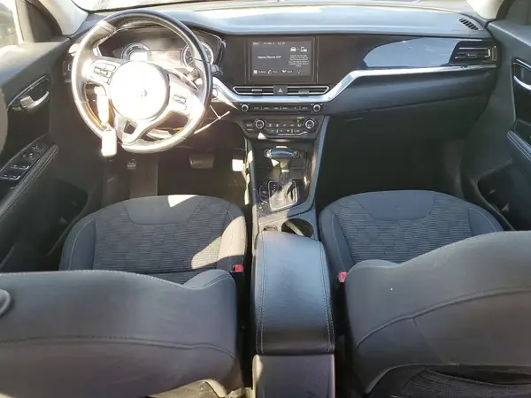 KNDCB3LC4L5374472 2020 KIA NIRO - Image 8