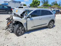 KNDCB3LC4L5378070 2020 KIA NIRO