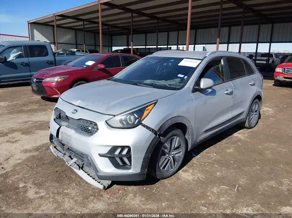 KNDCB3LC4L5400455 2020 KIA NIRO - Image 2