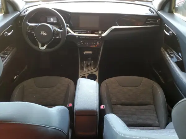 KNDCB3LC4L5400861 2020 KIA NIRO - Image 8