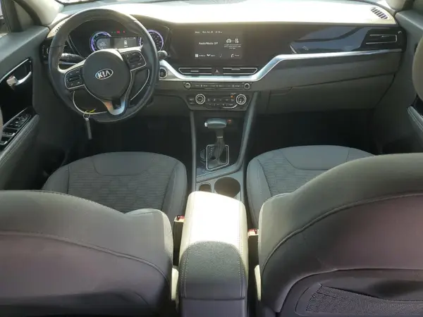 KNDCB3LC4M5463864 2021 KIA NIRO - Image 8