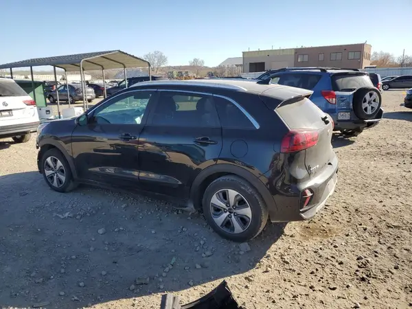 KNDCB3LC4M5467915 2021 KIA NIRO - Image 2