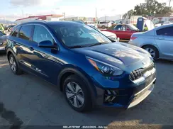 KNDCB3LC4M5471852 2021 KIA NIRO